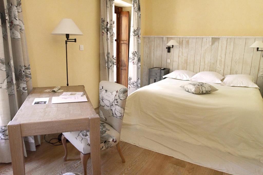 Le Grand Hotel Moltig les Bains Pokoj fotografie